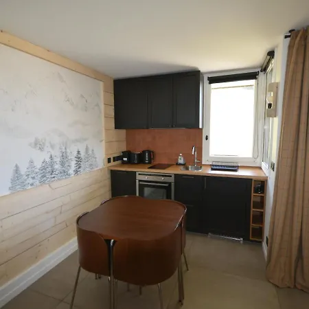 شقة Renove Au Pied Des Pistes Avec Balcon Et Cuisine Equipee - Fr-1-755-9 *